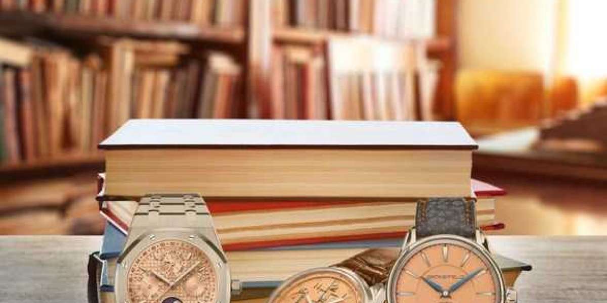 10 Salmon-Colored Watch Dials to Keep an Eye On | Eyes on Time I