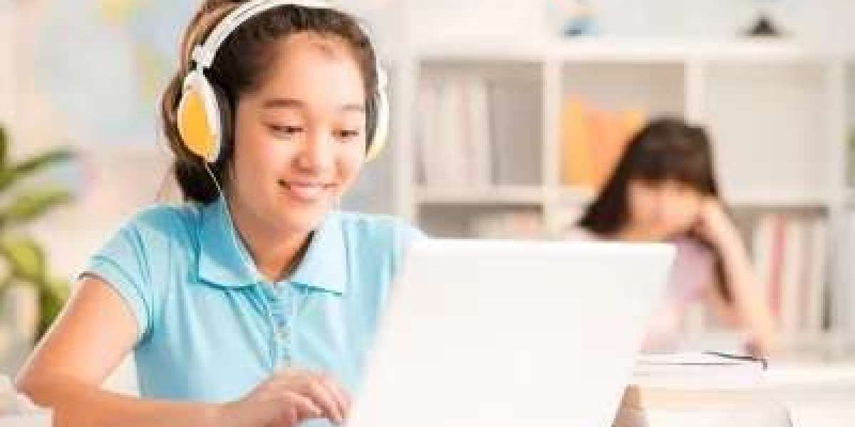 Building Confidence: Online Spoken English Classes Tailored for Kids in Noida