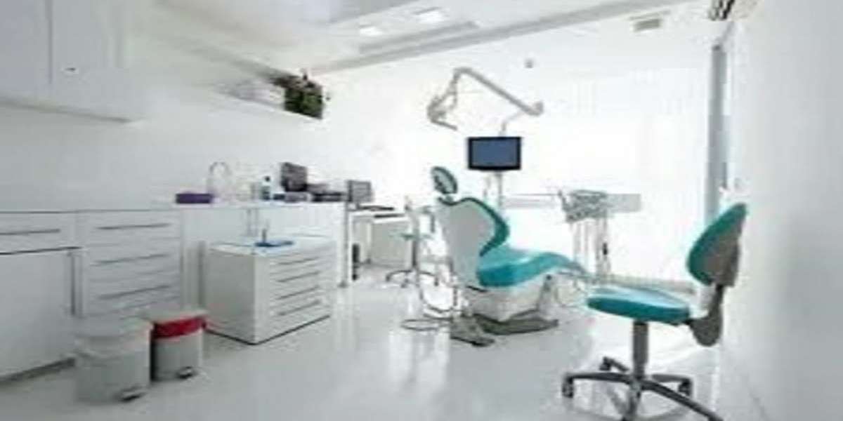 Setting Standards: Meet Best Dental Surgeon in Lahore