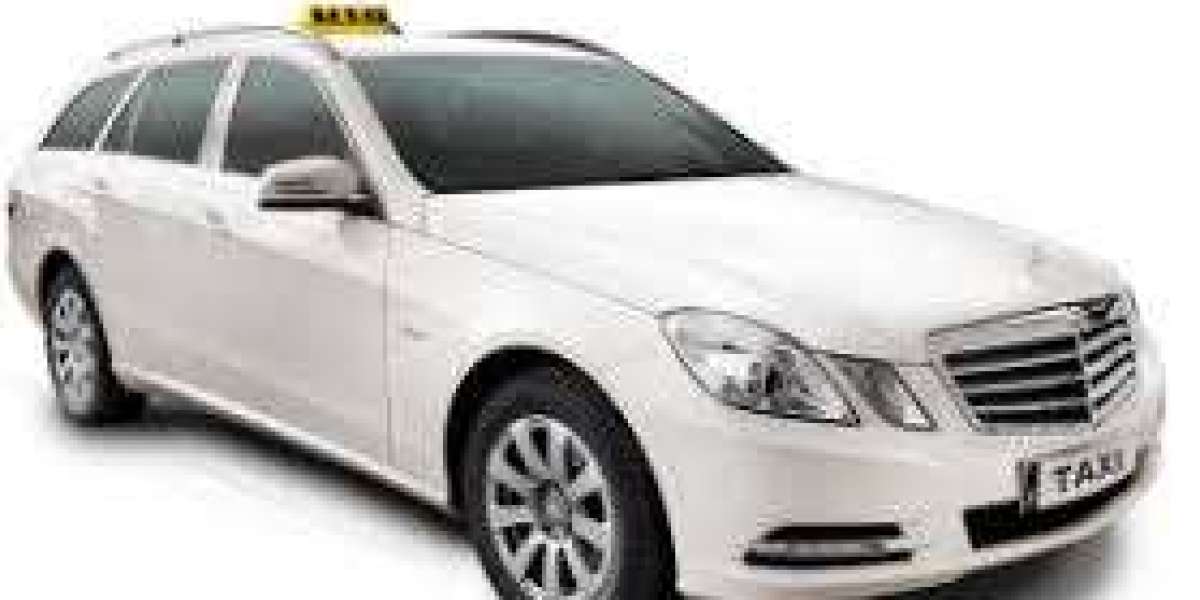 Explore Dundee Comfortably with Our Premier Taxi Service